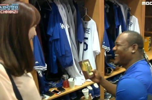 맷 캠프 농락.jpg