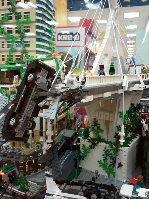 대형마트의 레고부스.jpg