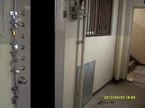 회사에 열쇠를 하나 두고왔네;;;