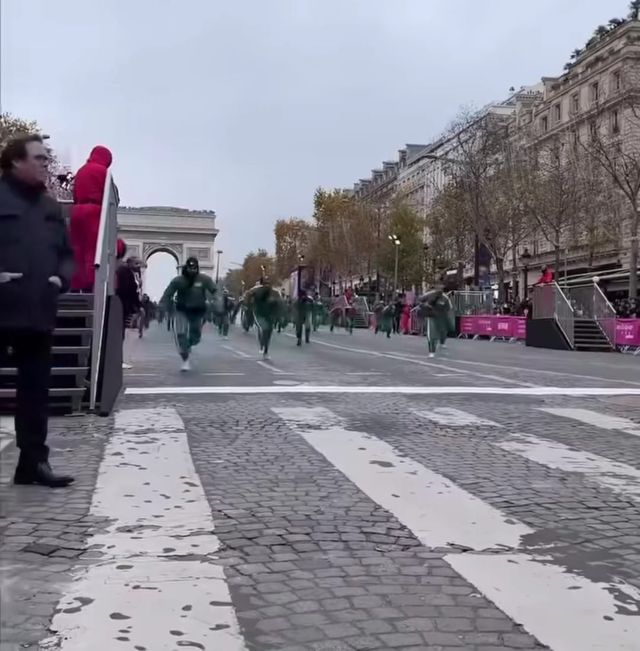 오징어게임 시즌2 공개를 앞둔 프랑스 근황