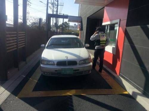 주차 종결자.jpg