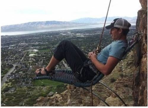 절벽에 설치 된 의자