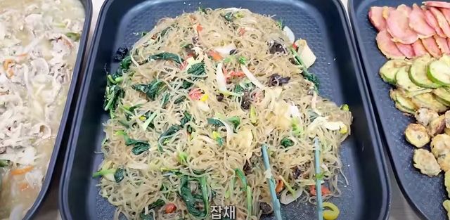 키티에 진심인 사장님