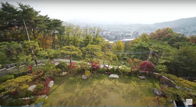 기생충 실사판 집인 성북동 최고급 단독주택.jpg