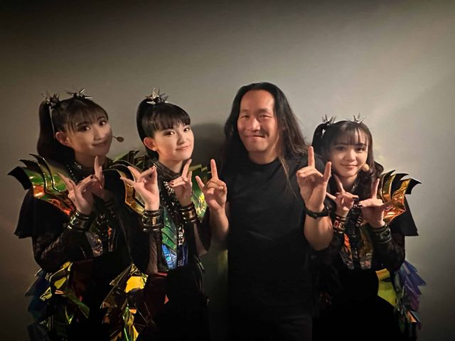 babymetal-with-herman-li-v0-3o2auyqcu1xc1.jpeg