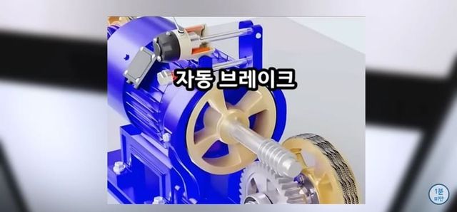 엘리베이터 추락시 100% 살아남는 유일한 방법.jpg