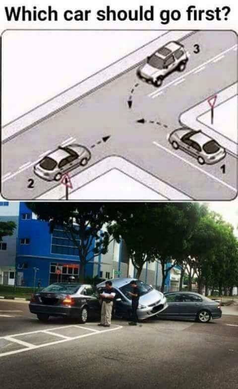 어느 차가 먼저 진행해야 할까요?