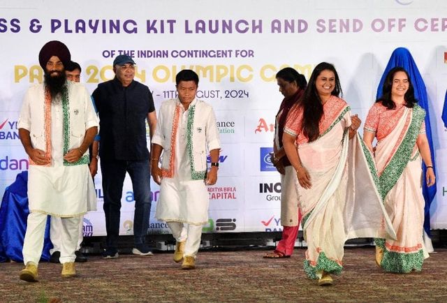 파리올림픽 개막식 34개국 단복 모음.jpg