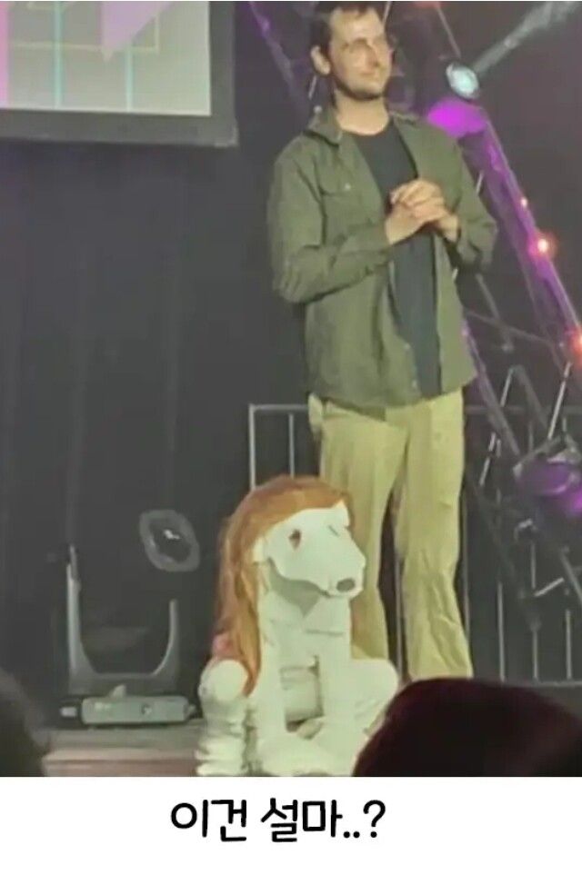 딸과 코스프레 대회에 나온 아버지