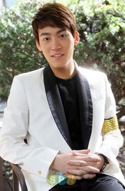 닮았네 닮았어.jpg