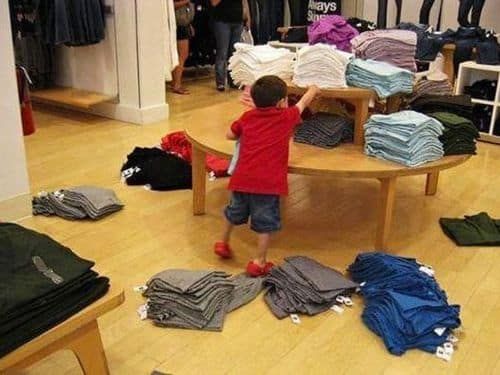 유니클로 브레이커.jpg