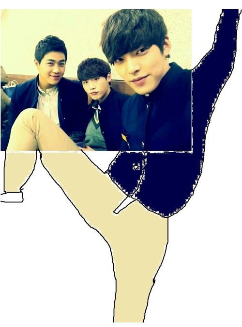 김우빈 다리 논란.jpg