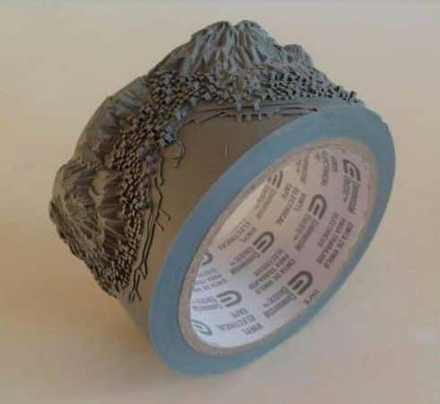 테이프 조각.jpg