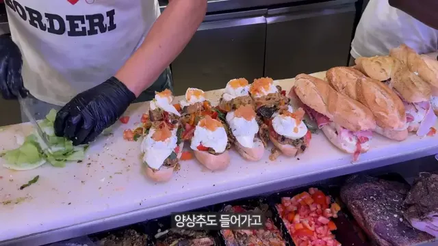 이탈리아에 있다는 맛있는 샌드위치.jpg