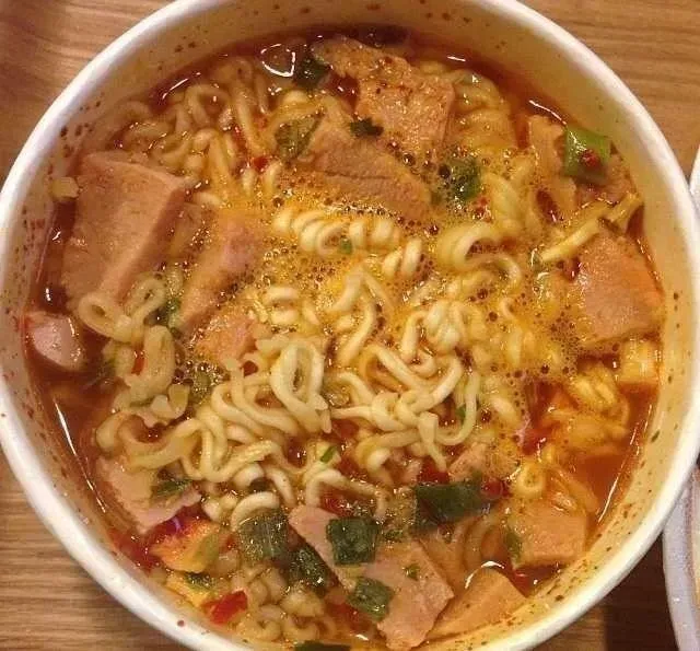 스팸을 사랑하는 사람의 식단