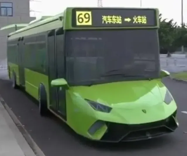 람보르기니버스.