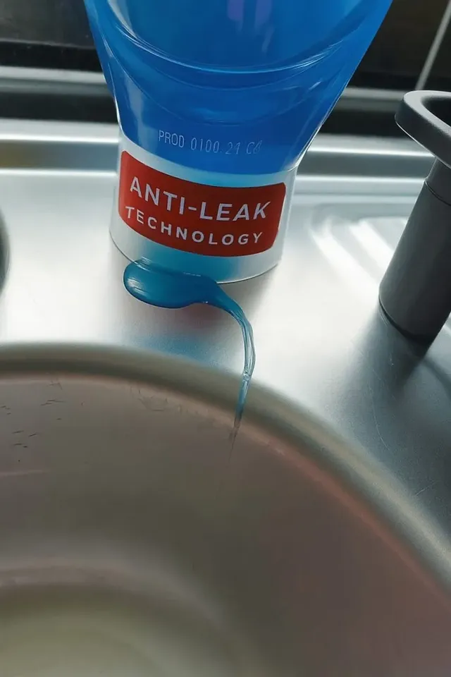 아이러니(모순된) 사진들.jpg