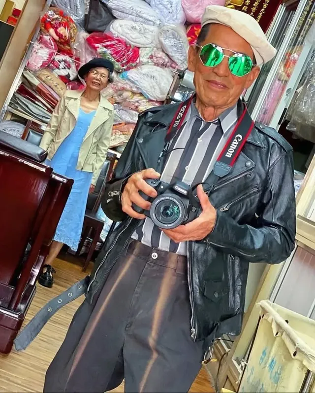 손님들이 안찾아가는 옷으로 화보찍는 세탁소 사장부부