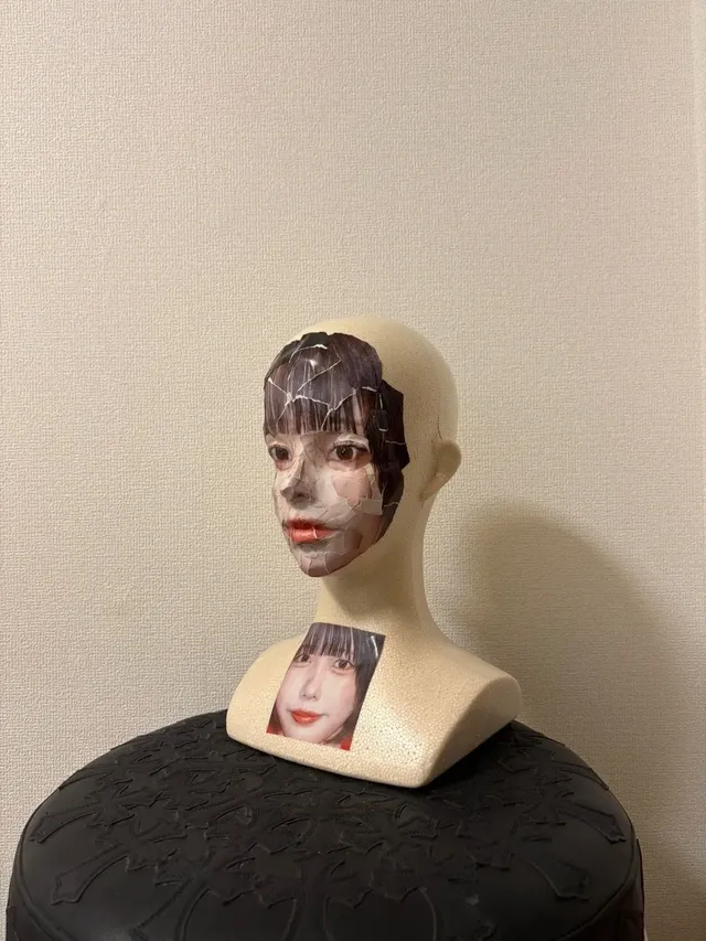 좋아하는 사람이나 좋아하는 연예인을 집에서 매일 만나는 방법을 만든 일본인 . Jpg