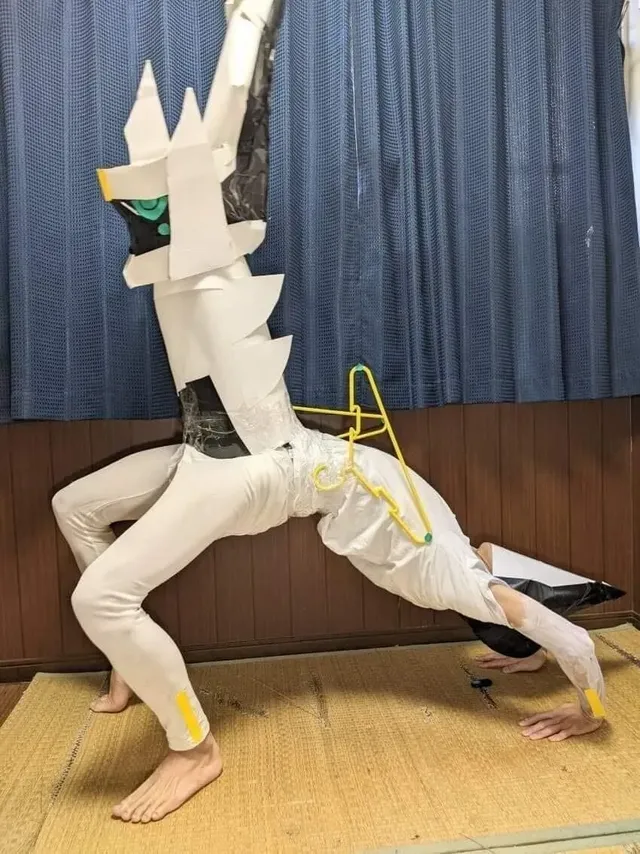 어둠의 포켓몬 코스프레