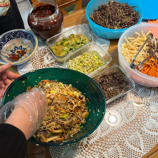 일본 사돈을 위해 음식을 준비한 한국 시어머니