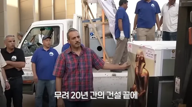 다 보려면 70일 걸린다는 이집트 대박물관 민간 공개.jpg