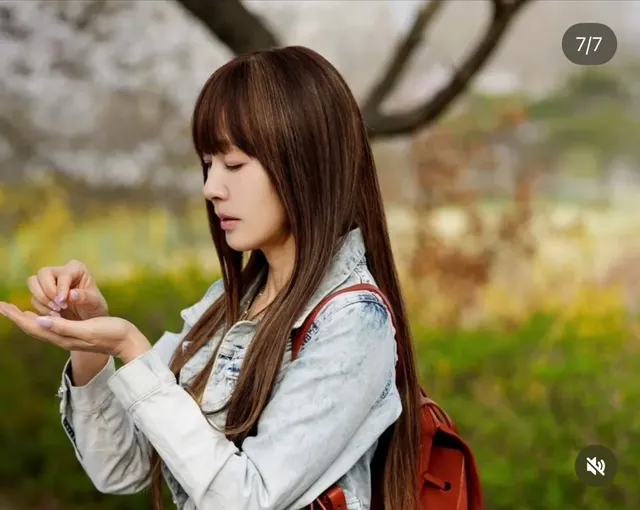 20대처럼 꾸몄다는 올해의 여배우