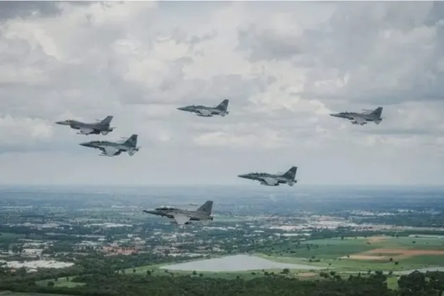 레전드 개새끼였던 태국 공군 대원수