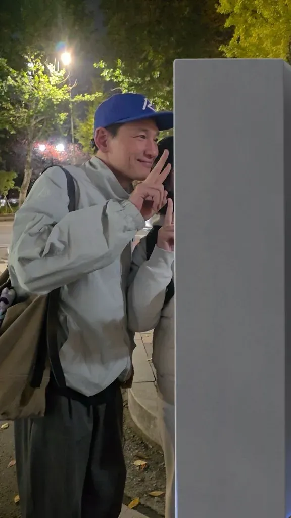 황정민을 직접 찾아갔더니 안녕~ 너는 누구니?