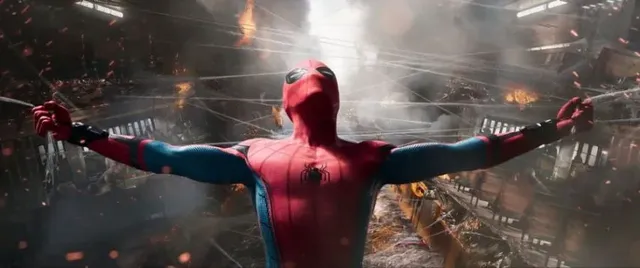 온 힘으로 양쪽을 붙잡는 히어로들