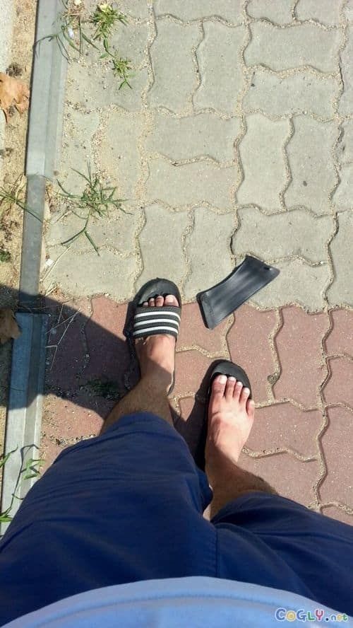 밖에서 답안나오는 상황.jpg