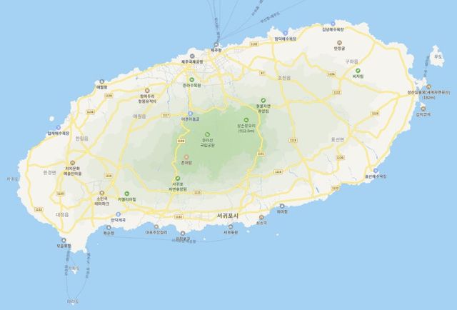 여행을 좋아하는 사람들은 두가지 극단적인 부류의 사람들을 종종 마주하게 된다