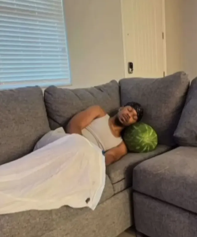 친구들 우리집에서 자는데 이불깜빡함