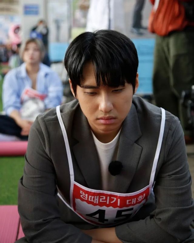 한강 에서 개최된 멍때리기 대회.jpg