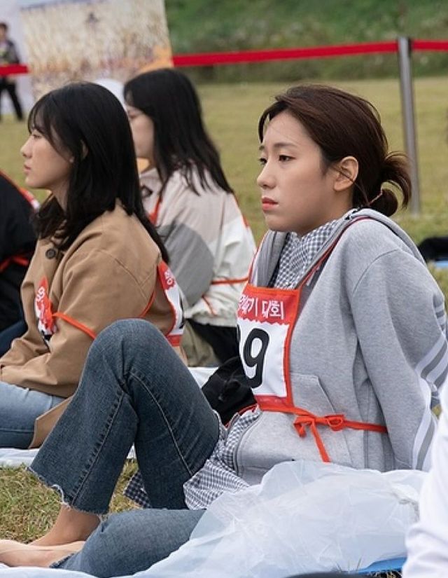 한강 에서 개최된 멍때리기 대회.jpg