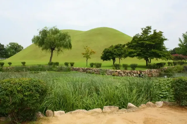 벌레로 만들었던 신라시대 유물