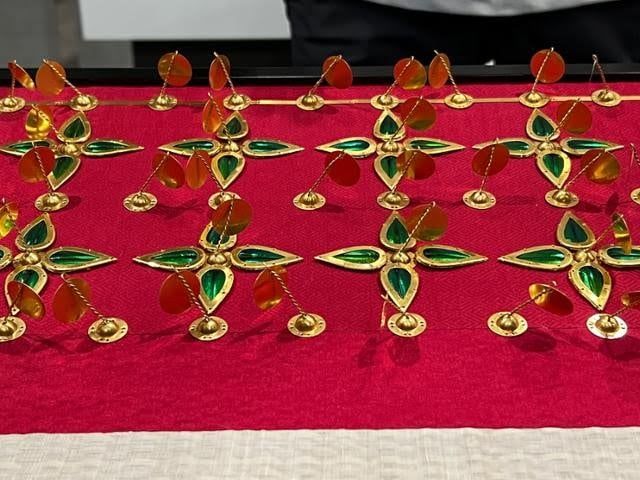 벌레로 만들었던 신라시대 유물