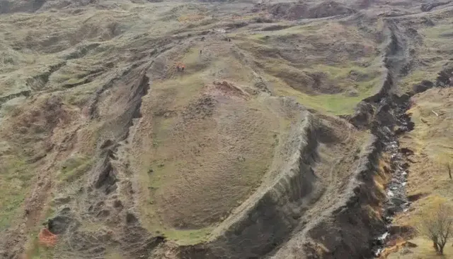 발굴되는 노아의 방주