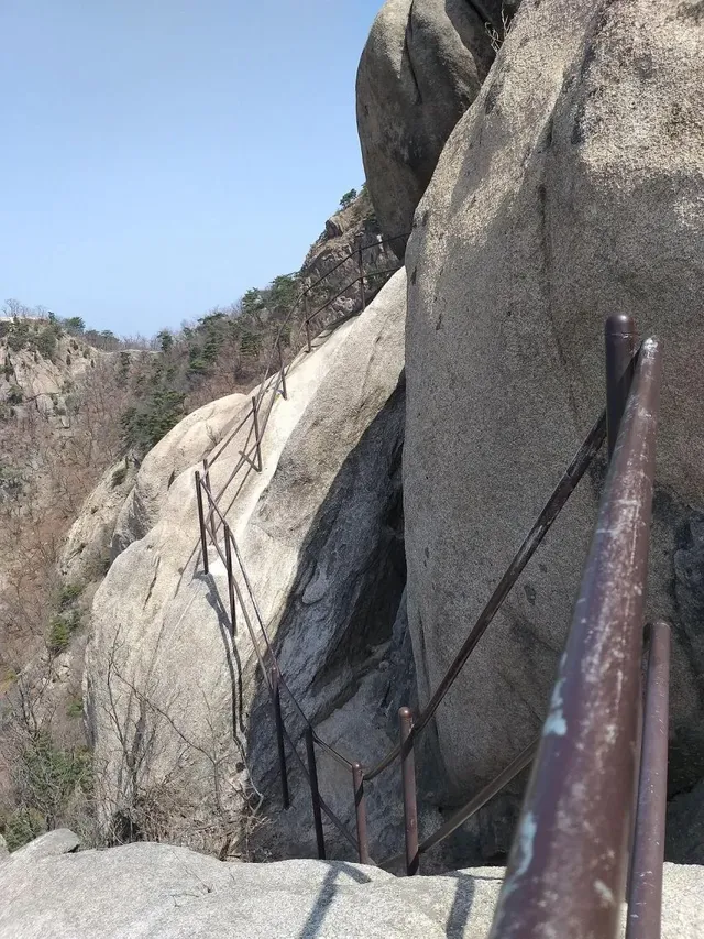 고소공포증 있으면 올라가기 힘든 북한산 코스.mp4