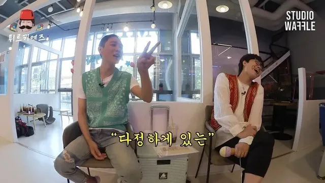 서열 1위한테 여친 뺏긴 서열 2위 고릴라