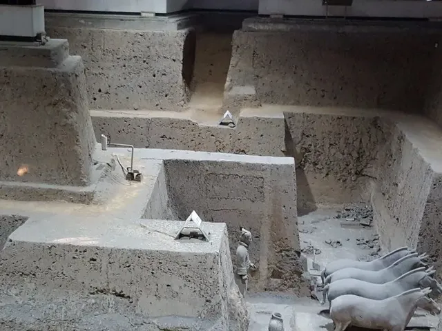 진시황 병마용 박물관 난입 파손한 중남 ㄷㄷ