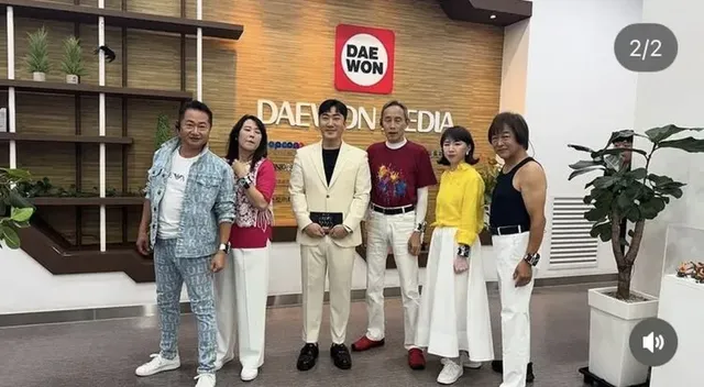 한국에서 다시뭉친 후레시맨 5명.jpg