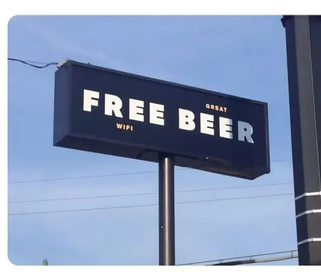 사기에 가까운 광고판