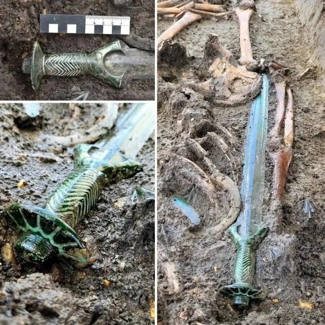 3000년 전 청동검 유물.