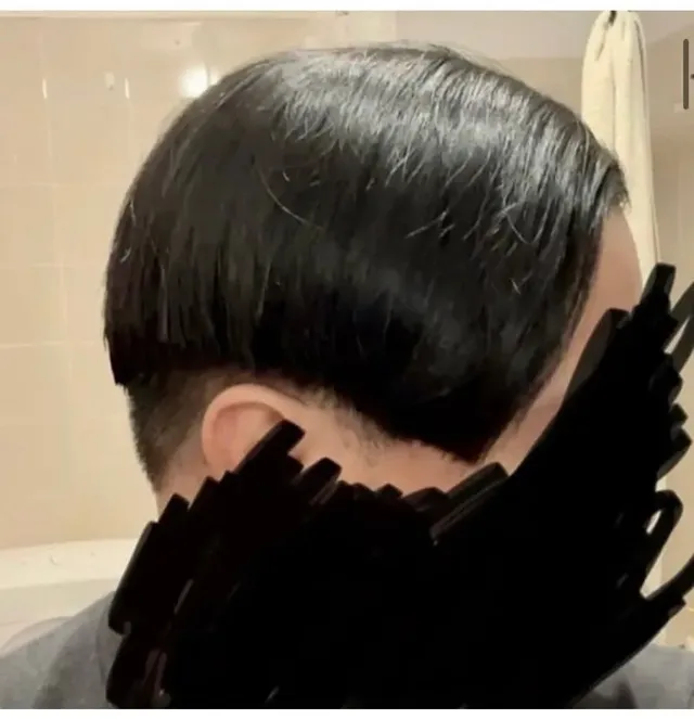 모델 사진 보여줬다가 머리 무슨일