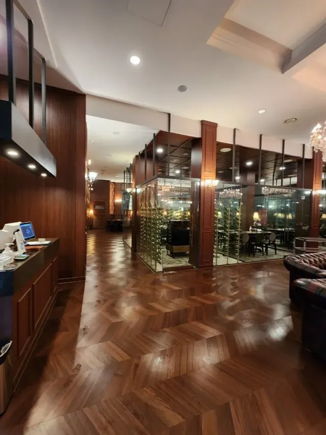 국내 빈티지 컨셉 레스토랑 레전드