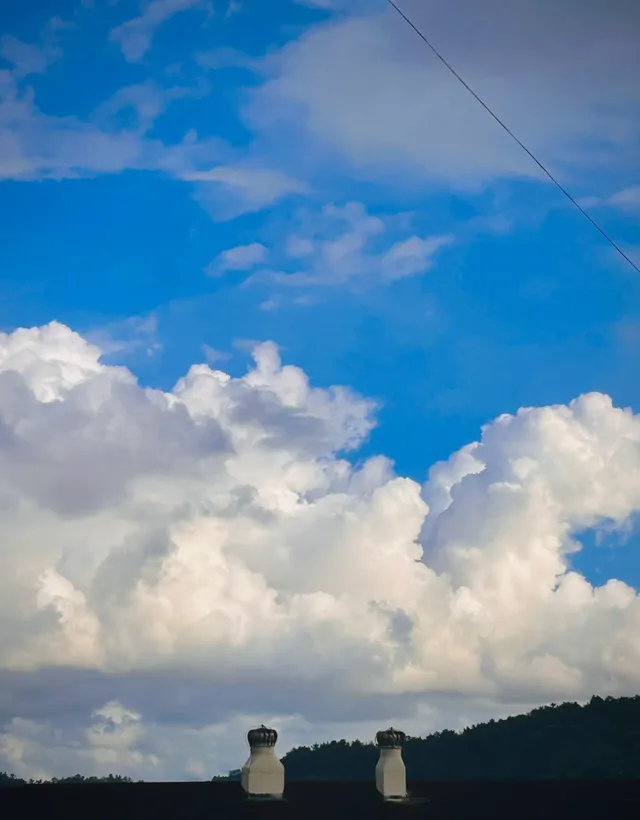 폭염속 대한민국 하늘 근황.jpg