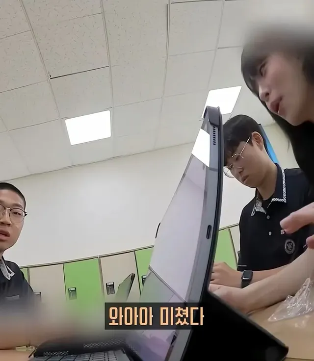 00년생이 요즘 학교에서 충격받은 이유.jpg