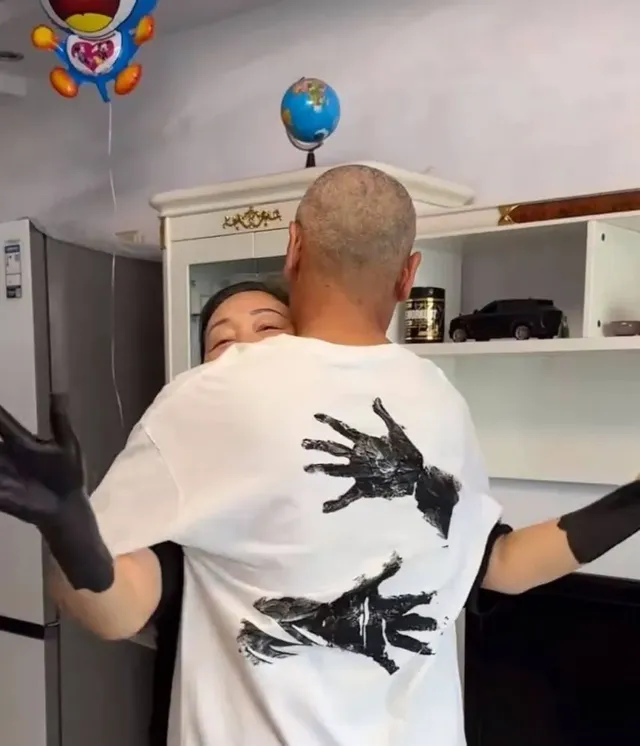 남편의 유쾌한 장난