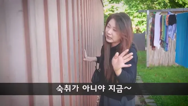 독일 뮌헨 텐트 체험 중 외국인 여성 암내에 정신 혼미해진 한국인.jpg